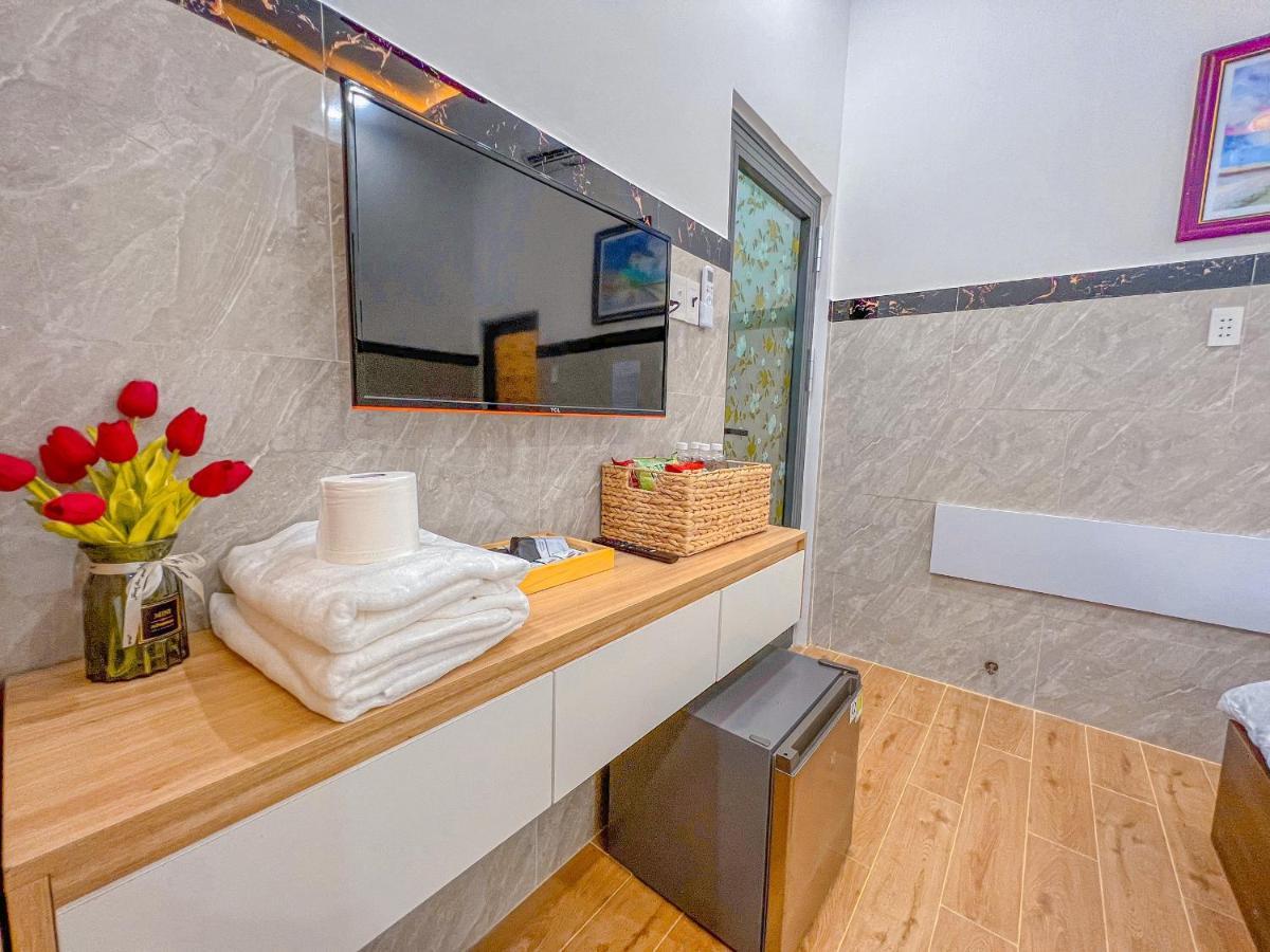 Homestay Qhome Chi Khu Co Ong Extérieur photo