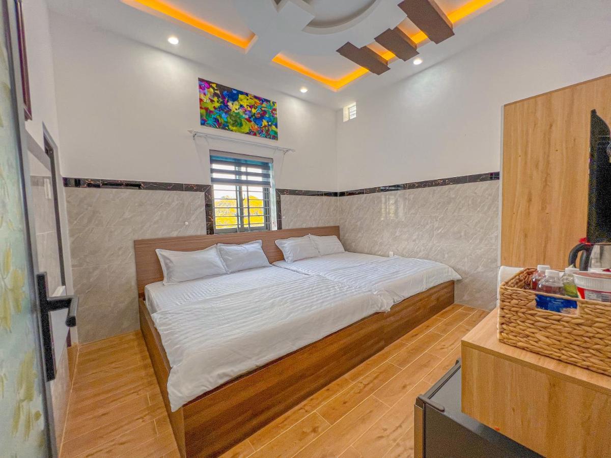Homestay Qhome Chi Khu Co Ong Extérieur photo